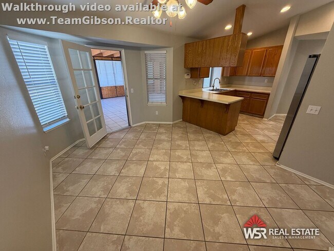 Building Photo - 13584 Searson Dr