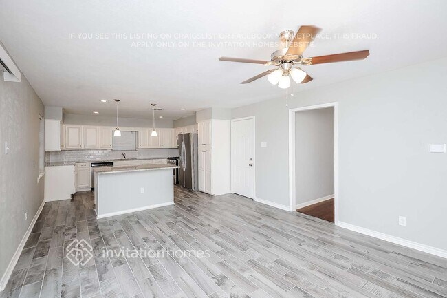 Building Photo - 8514 Sweetwater Dr