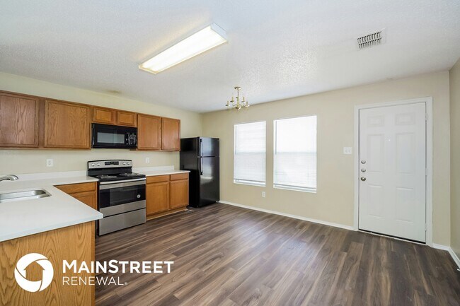 Building Photo - 16201 Blanco Ln