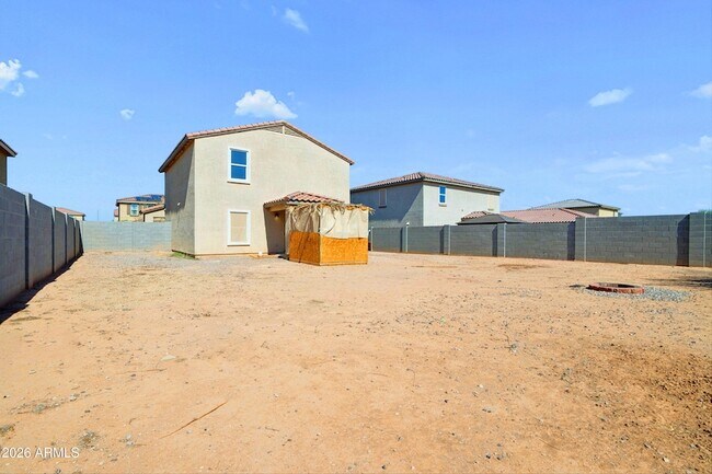 Building Photo - 1748 N Logan Ln