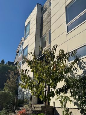 Building Photo - Treat Yourself to Half Off First Months Rent!