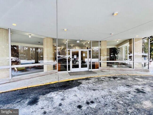 Building Photo - 4200 Cathedral Ave NW