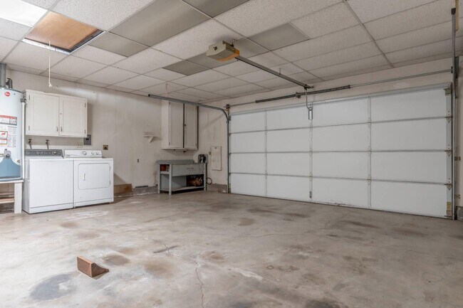 Building Photo - 2315 Hoytt Ct