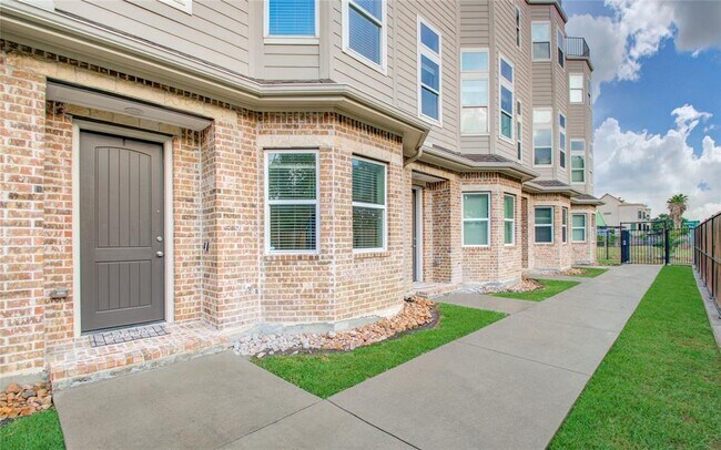 Building Photo - 2020 McGowen St