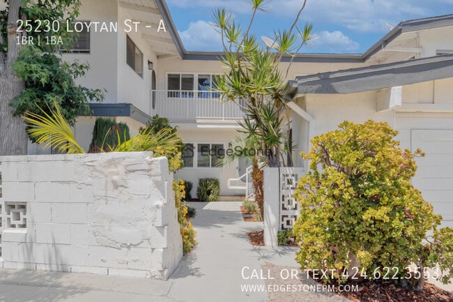 Building Photo - 25230 Loytan St