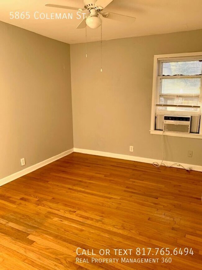 Building Photo - Cozy Westworth Village available for rent