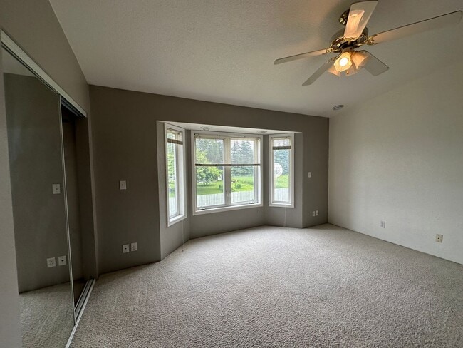 Building Photo - Spacious Kenai Home!