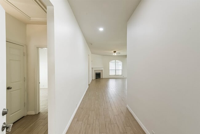 Building Photo - 2122 Louetta Spring Dr