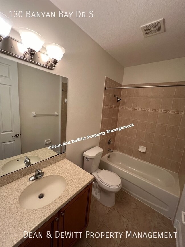 Building Photo - 130 Banyan Bay Dr S