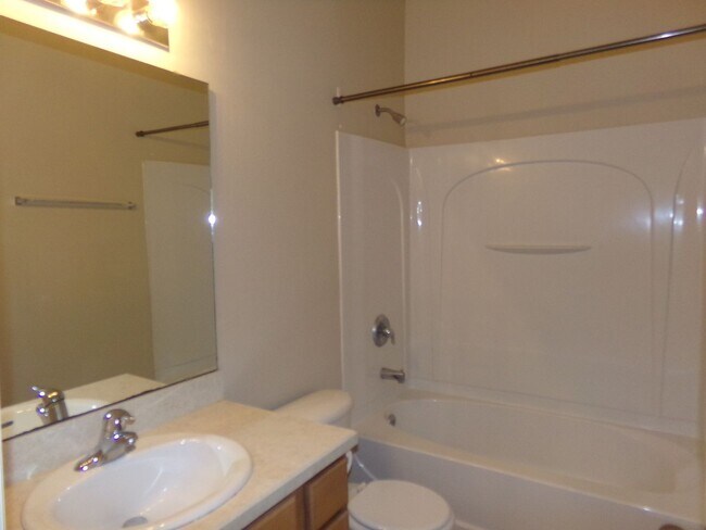 Building Photo - Townhome in Sumerlin at Bartram Park