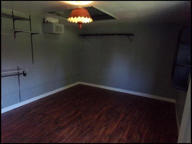 Building Photo - 1504 E 38th St