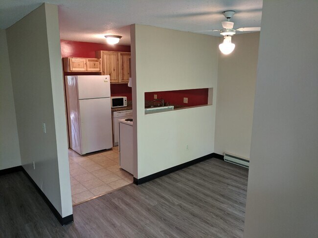 Kitchen/dining area - 124 Quarry Hill Rd