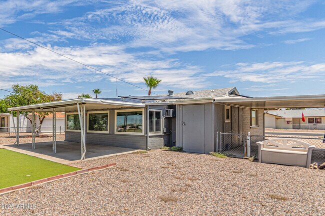 Building Photo - 12640 N Pebble Beach Dr