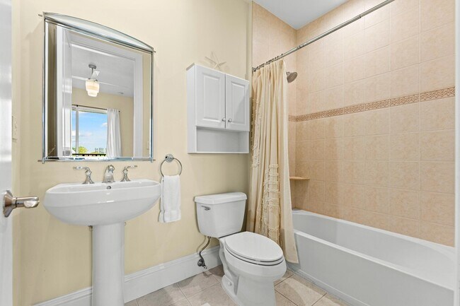Building Photo - 3120 N Latitude Cir