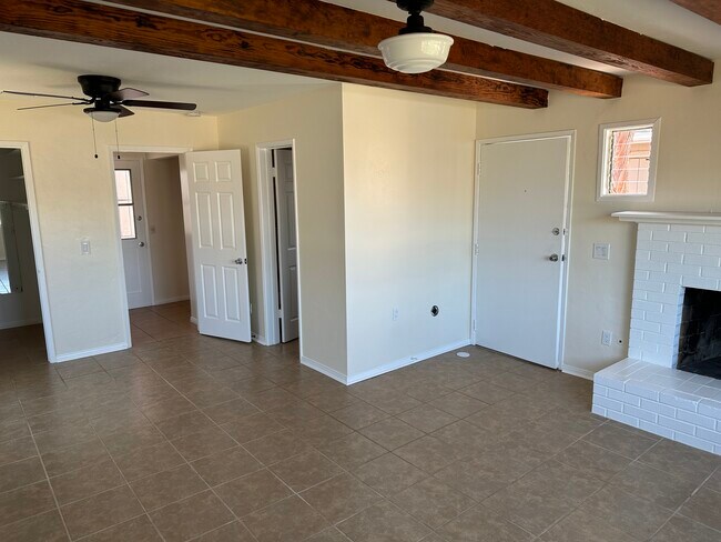 Building Photo - 3979 Mount Everest Blvd