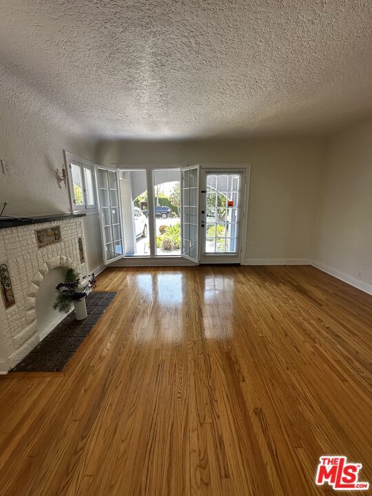 Building Photo - 1101 Palms Blvd
