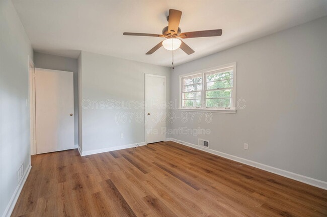Building Photo - 1248 Cliffwood Dr
