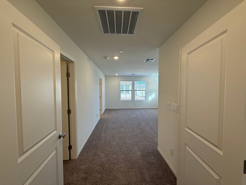 Building Photo - 3609 Canico Ln