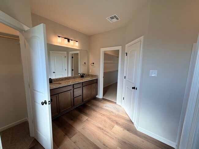 Building Photo - 302 Babineaux Ln