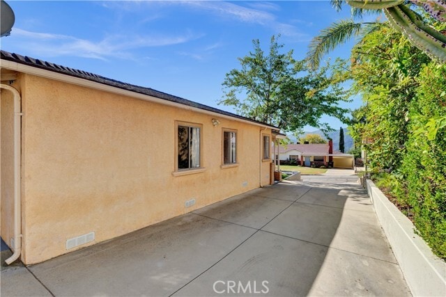 Building Photo - 3331 Paraiso Way
