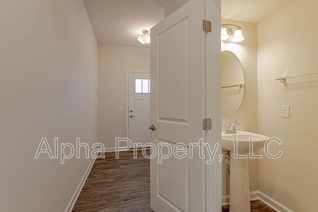 Building Photo - 522 Huntingdale Pl