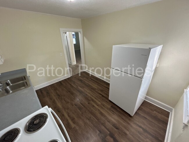 Building Photo - 1401 Kinderway &amp; 4300-4302 Wentworth - Inside CoC - R09214-07-01