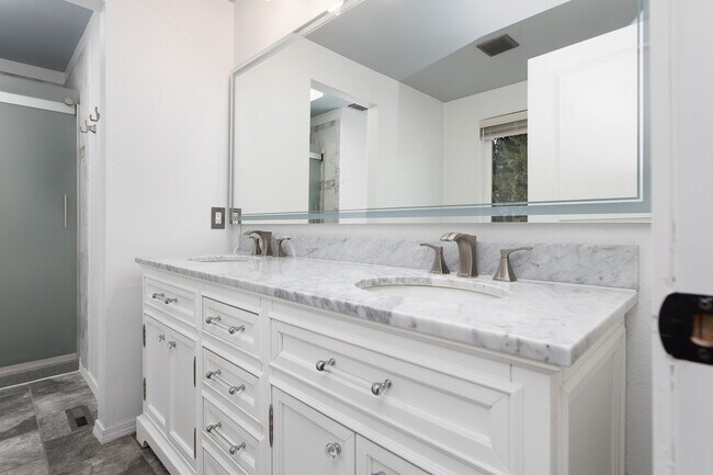 Building Photo - 8529 199th St Ct E