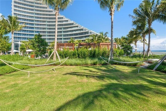 Building Photo - 2200 N Ocean Blvd