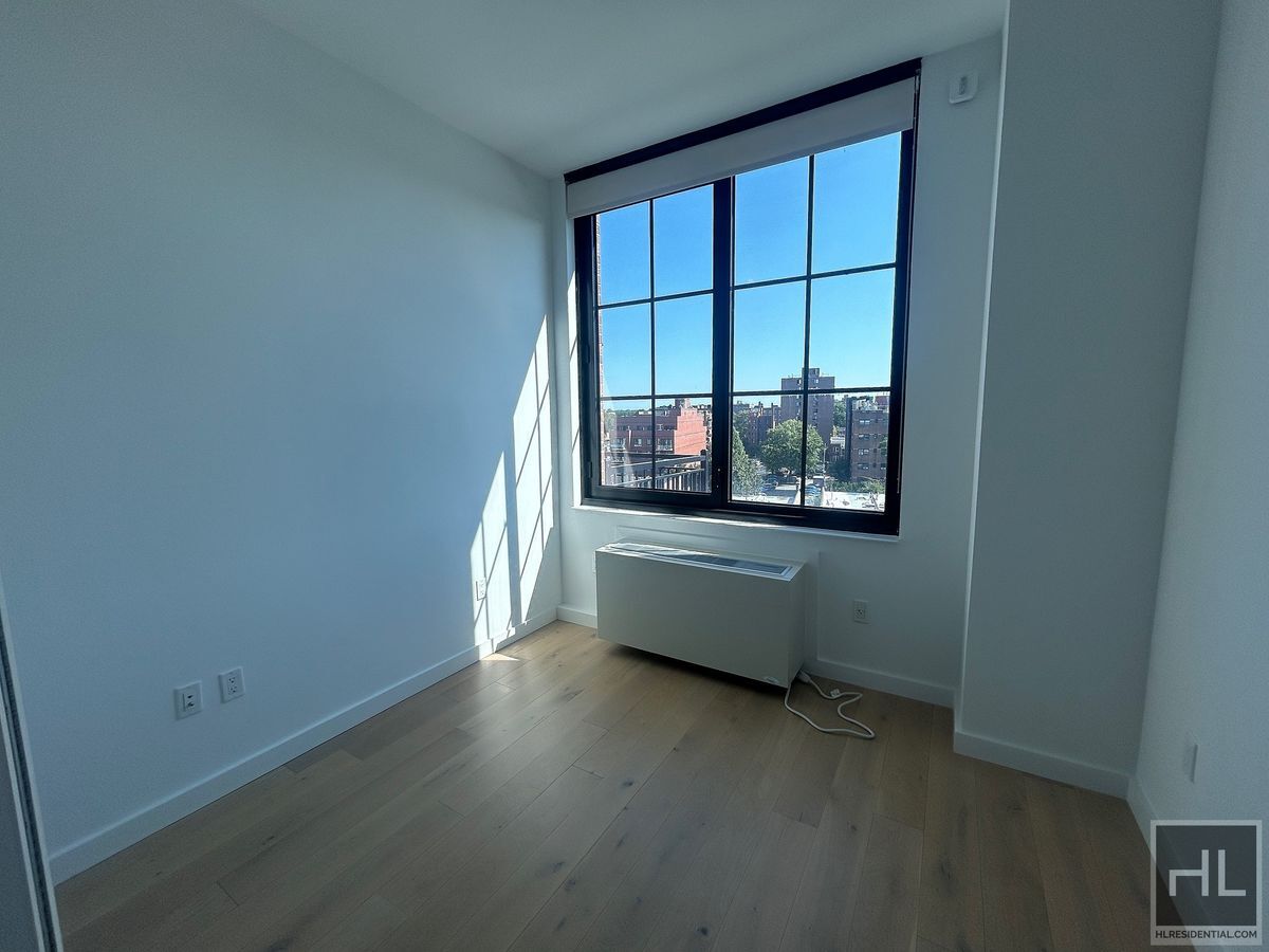 Building Photo - NORTHERN BOULEVARD