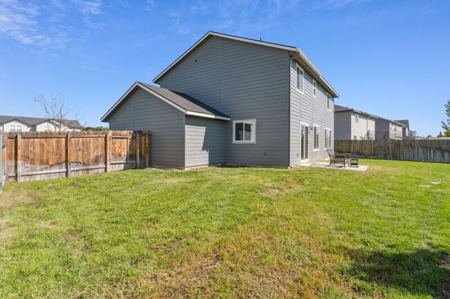 Building Photo - 1367 Placerville Ct
