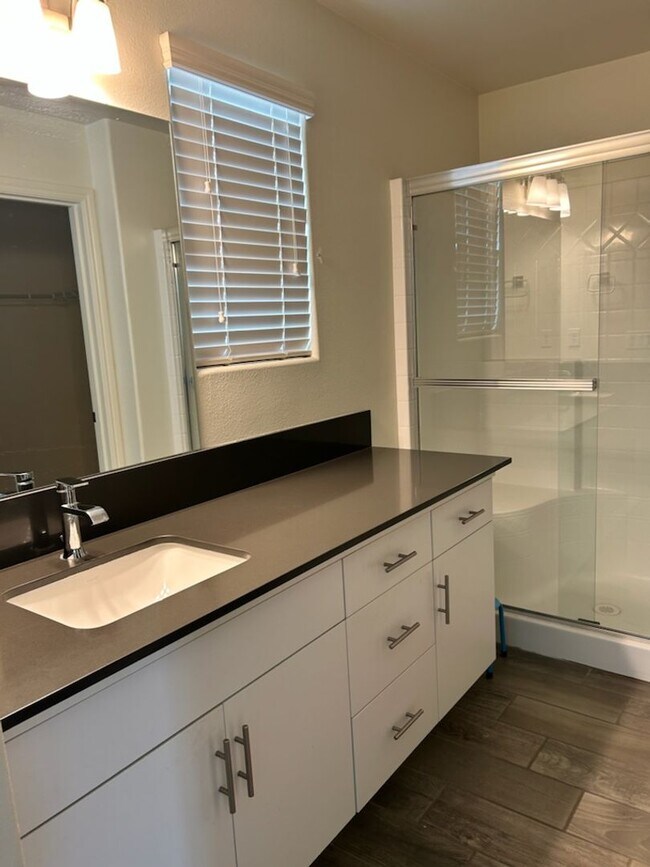 Building Photo - 3616 Highclere Way