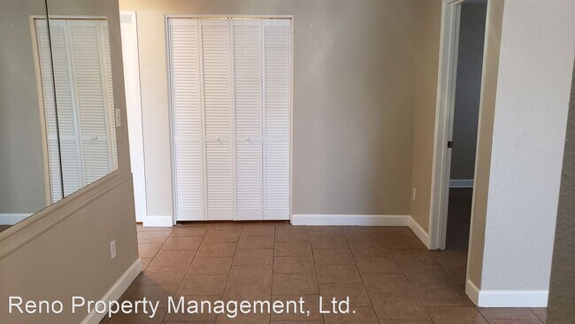 Building Photo - 2 br, 1 bath House - 2173 Kietzke Ln Unit A