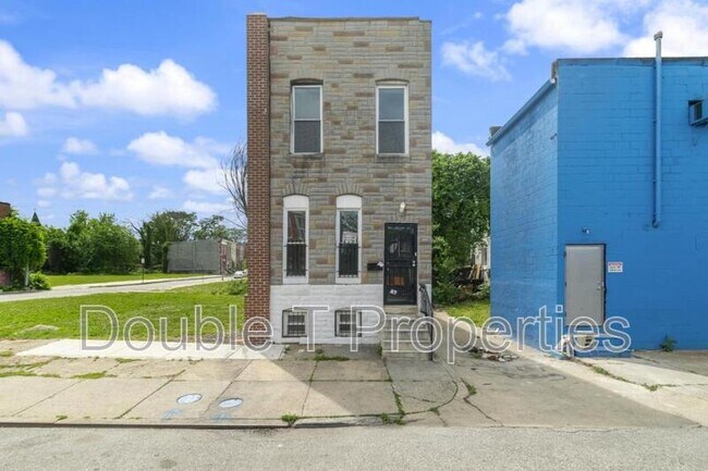 Primary Photo - 2018 N Monroe St