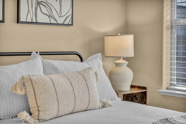 Building Photo - 3680 Coastal St