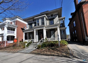 Building Photo - 389 Orange St