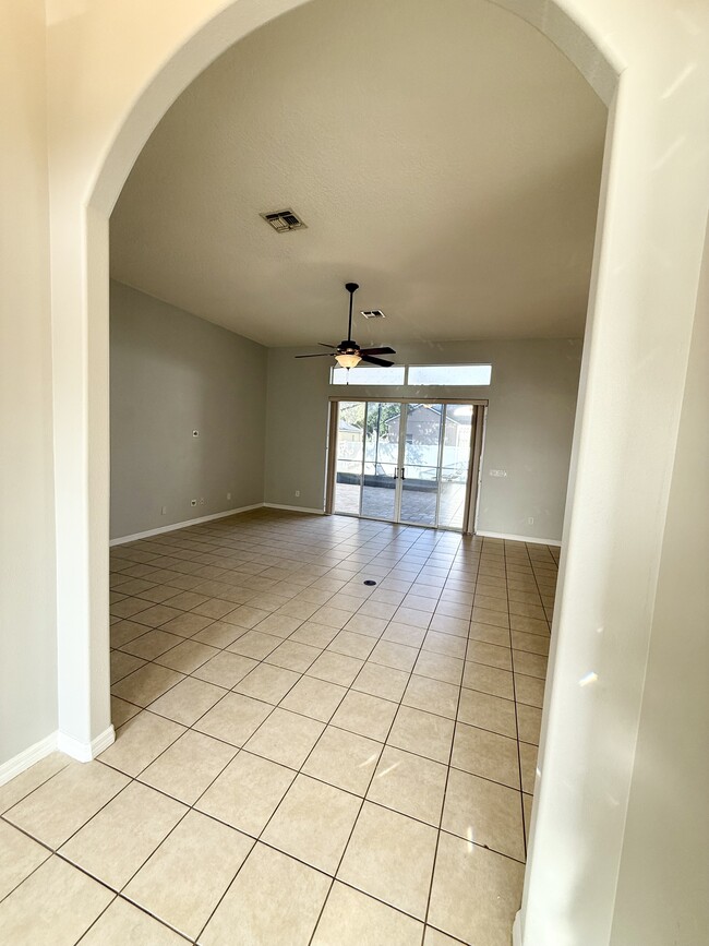 Building Photo - 4420 Harts Cove Way