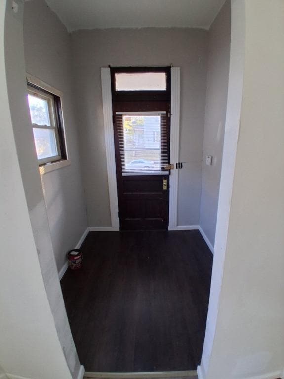 Building Photo - 526 Fairholm Ave