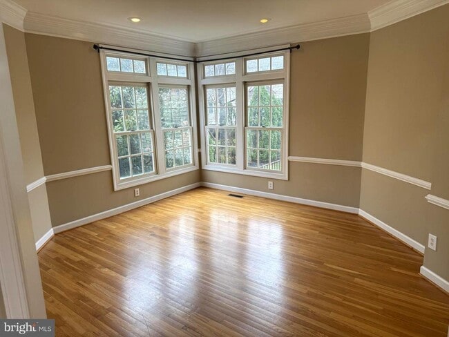 Building Photo - 2054 Madrillon Rd