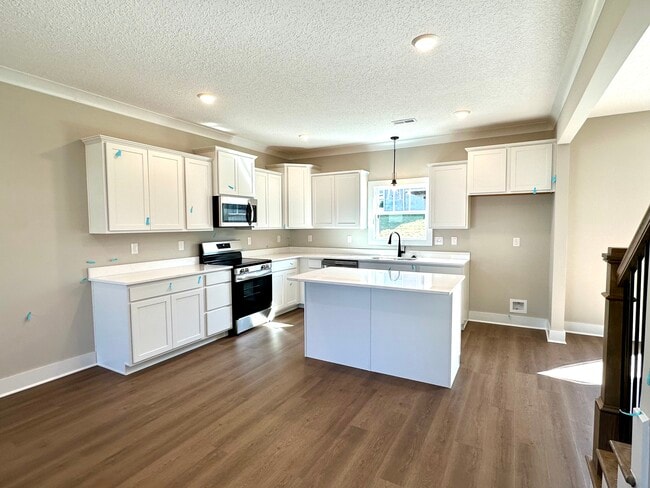 Building Photo - 3212 Song Sparrow Dr