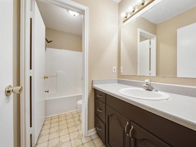 Building Photo - 24023 Strong Pine Dr