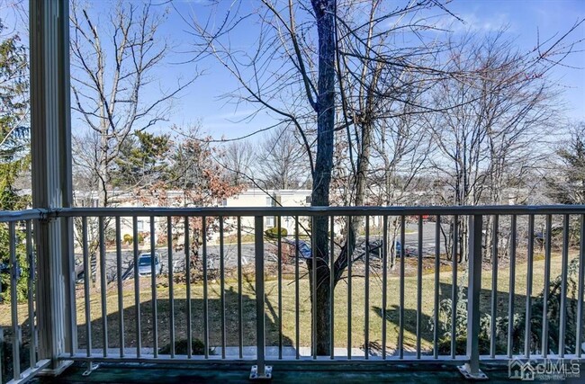 Building Photo - 16 Ayres Ct