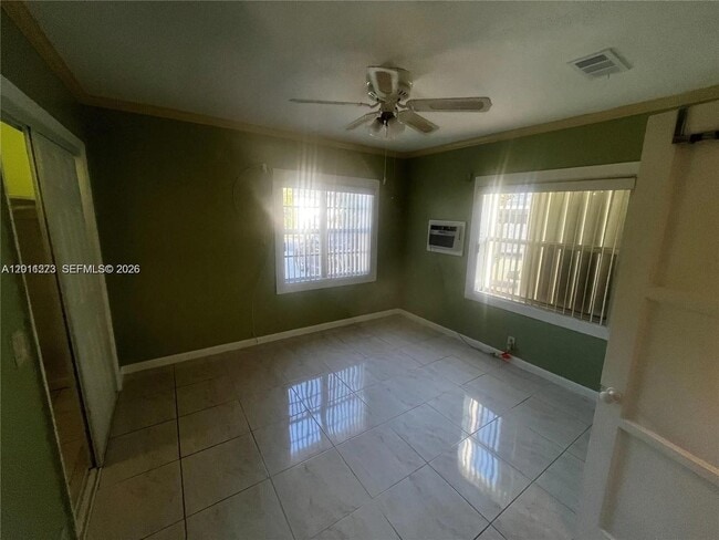 Building Photo - 11108 Peachtree Dr