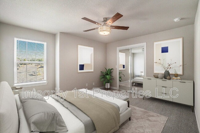 Building Photo - 6313 NE 44th St