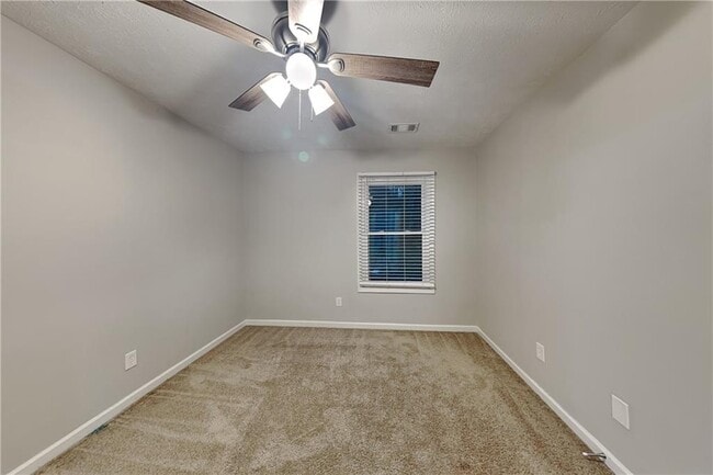 Building Photo - 3199 Pilgrims Dr