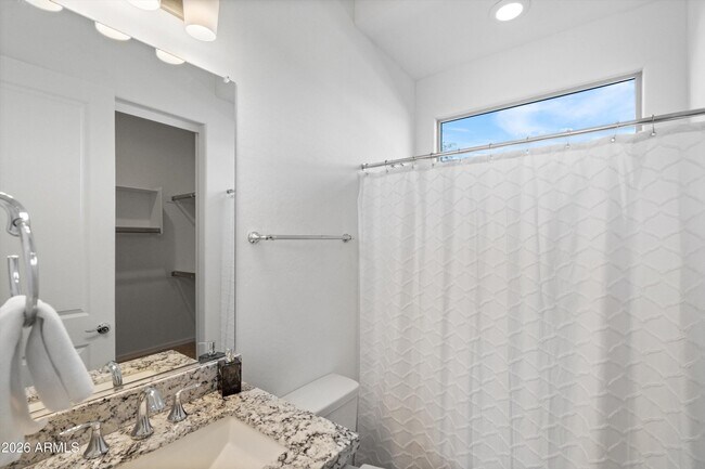 Building Photo - 10812 E Tesla Ave