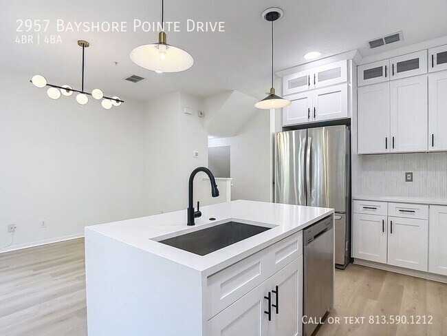 Building Photo - 2957 Bayshore Pointe Dr