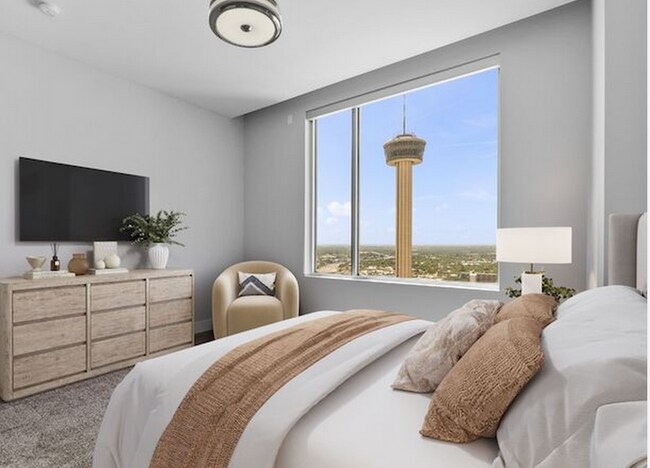 Building Photo - 610 E Market-180.5