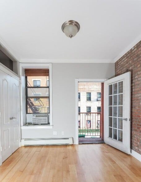 Building Photo - Avenue B