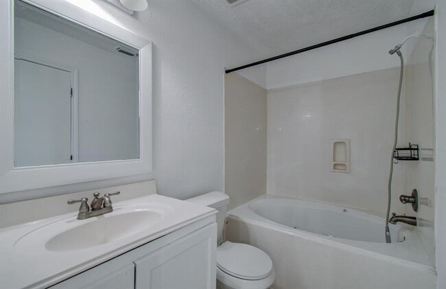 Building Photo - 11123 Wild Goose Dr