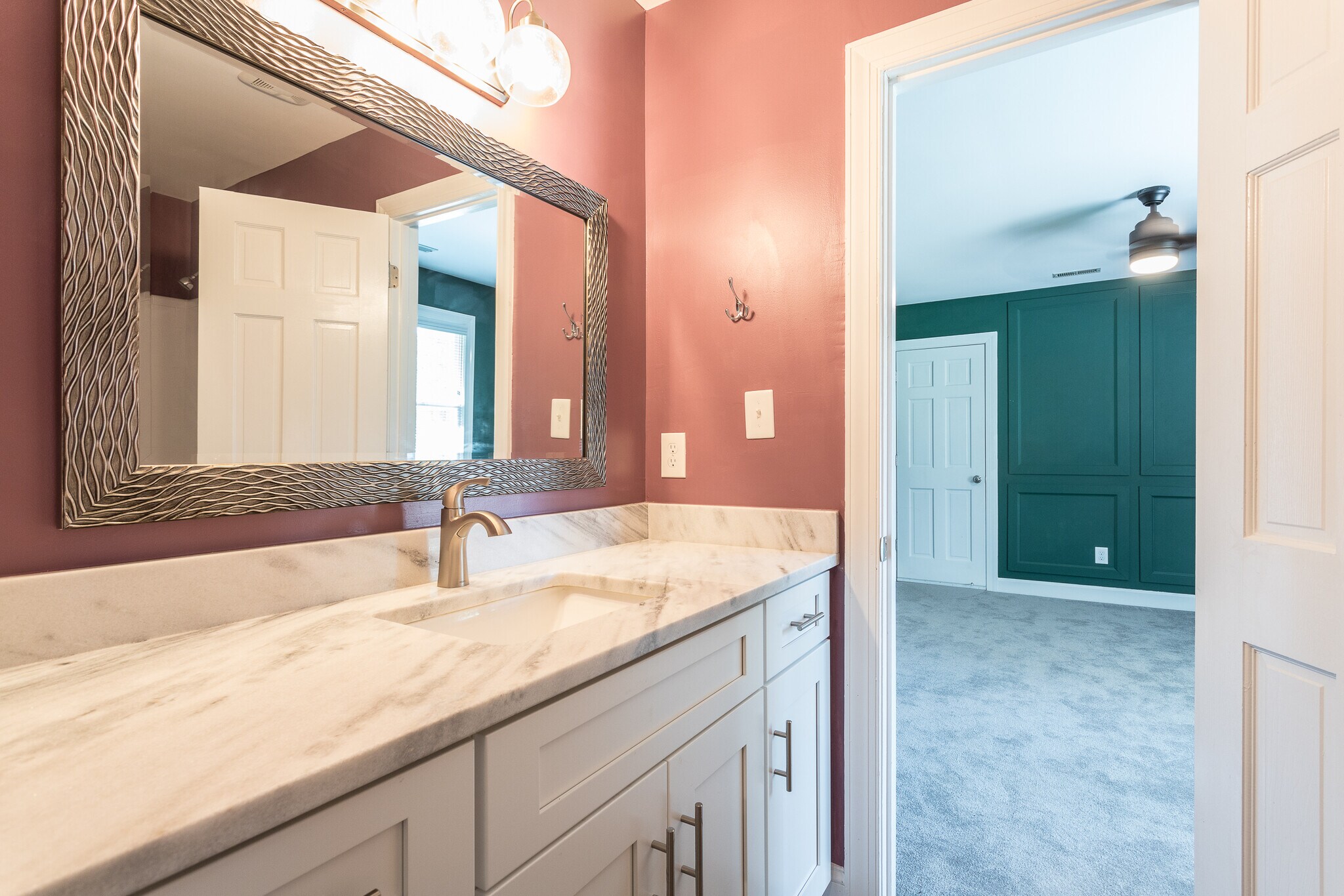 Building Photo - 2565 Oakes Plantation Dr